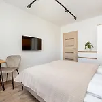 Duzy Z Parkingiem I Balkonem W Kolobrzegu By Renters Apartman Kołobrzeg