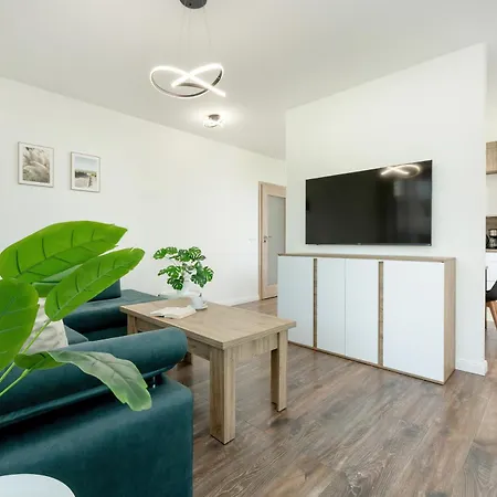 شقة Duzy Z Parkingiem I Balkonem W Kolobrzegu By Renters