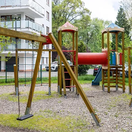 Duzy Z Parkingiem I Balkonem W Kolobrzegu By Renters *